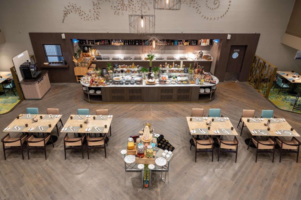Radisson Blu Hotel, Jeddah Corniche מראה חיצוני תמונה The restaurant
