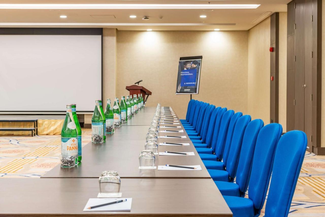 Radisson Blu Hotel, Jeddah Corniche מראה חיצוני תמונה Meeting room