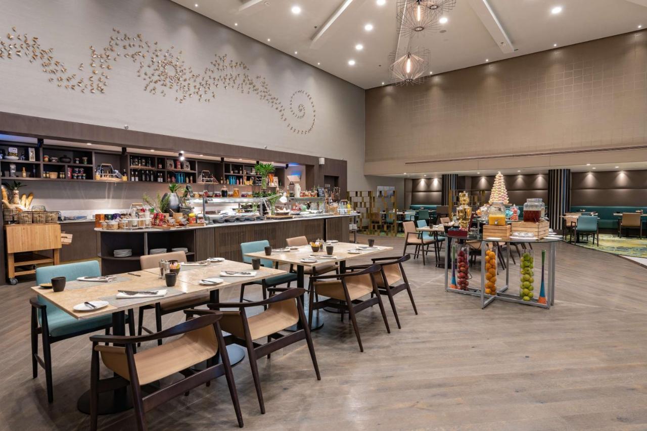 Radisson Blu Hotel, Jeddah Corniche מראה חיצוני תמונה The restaurant